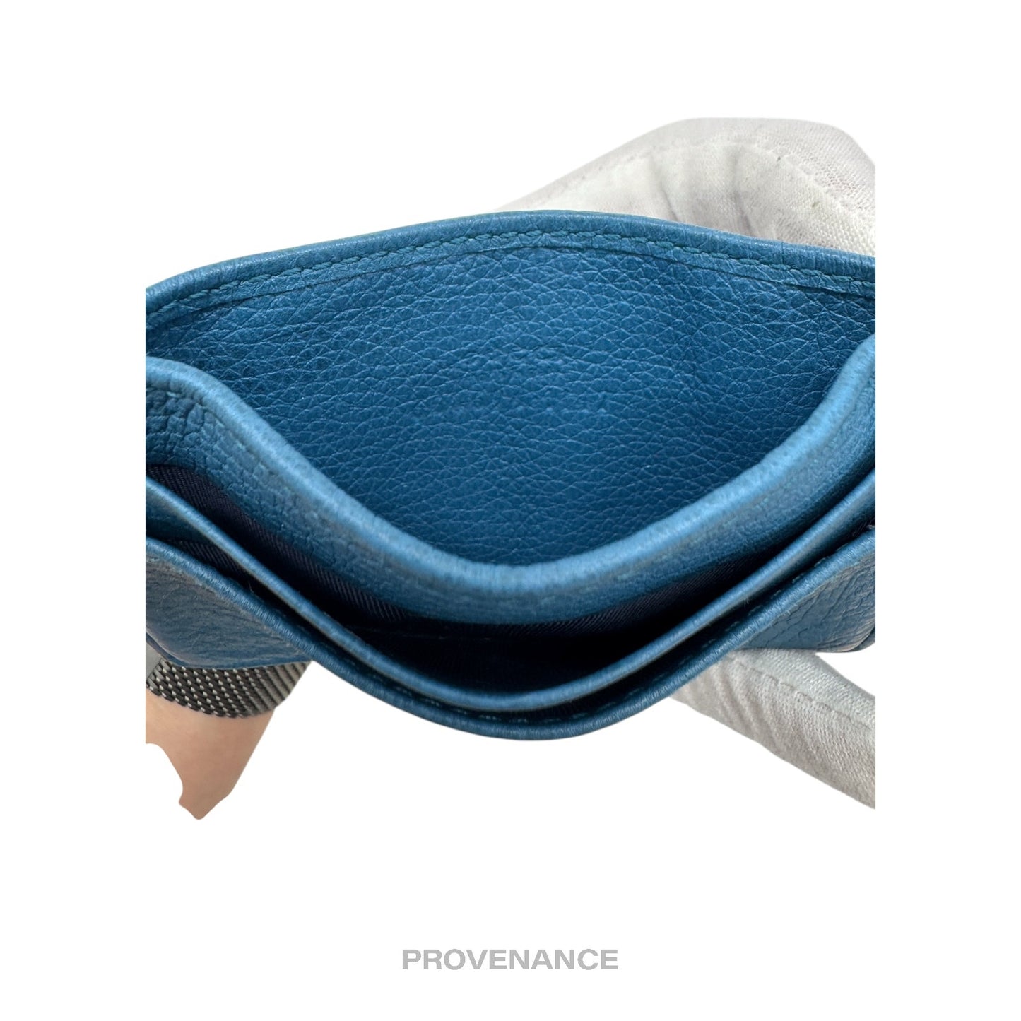 🔴 Gucci Large Logo Card Holder Wallet - Powder Blue Leather