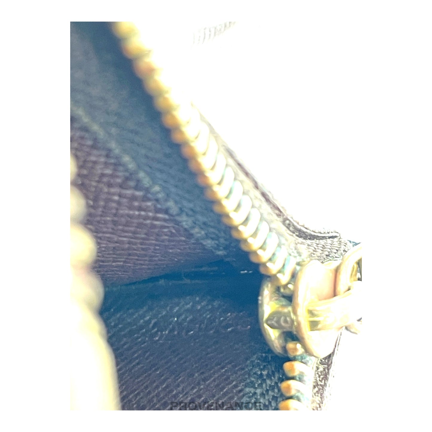 🔴 Louis Vuitton Key Pouch Cles - Damier Ebene
