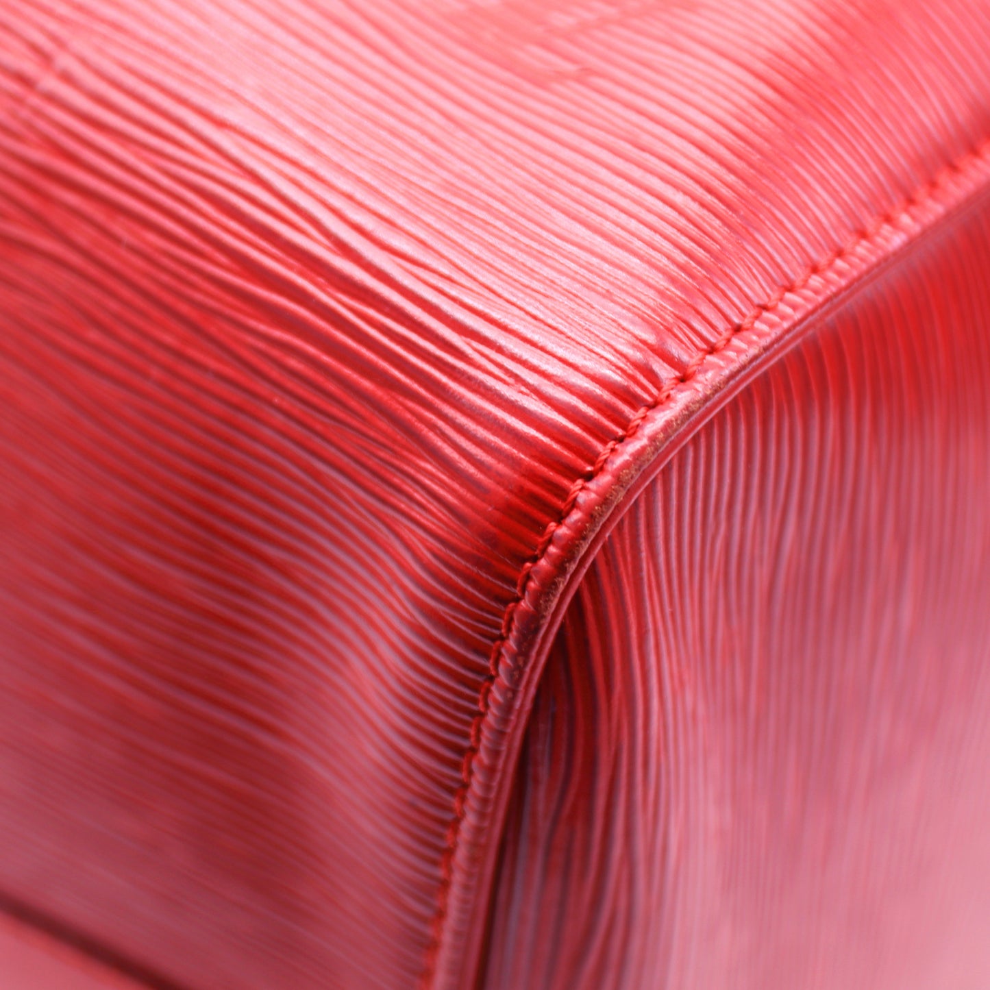 Louis Vuitton Keepall 50 Bag - Red Epi Leather