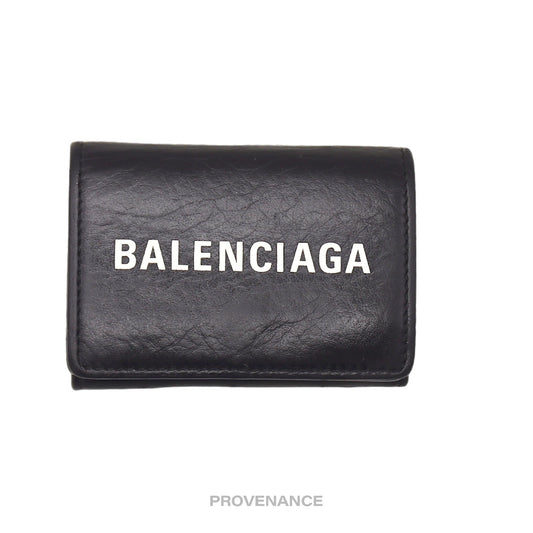 🔴 Balenciaga Logo Trifold Wallet - Black White