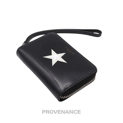 🔴 Givenchy Star Zip Card Wallet - Black Leather