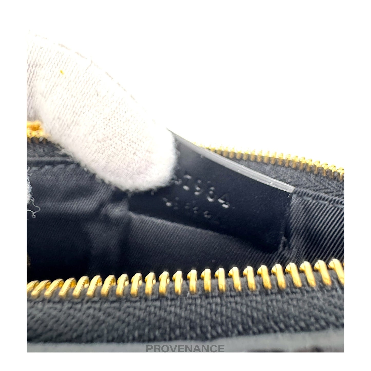 🔴 Gucci Key Pouch Cles - Black GG Guccissima Leather