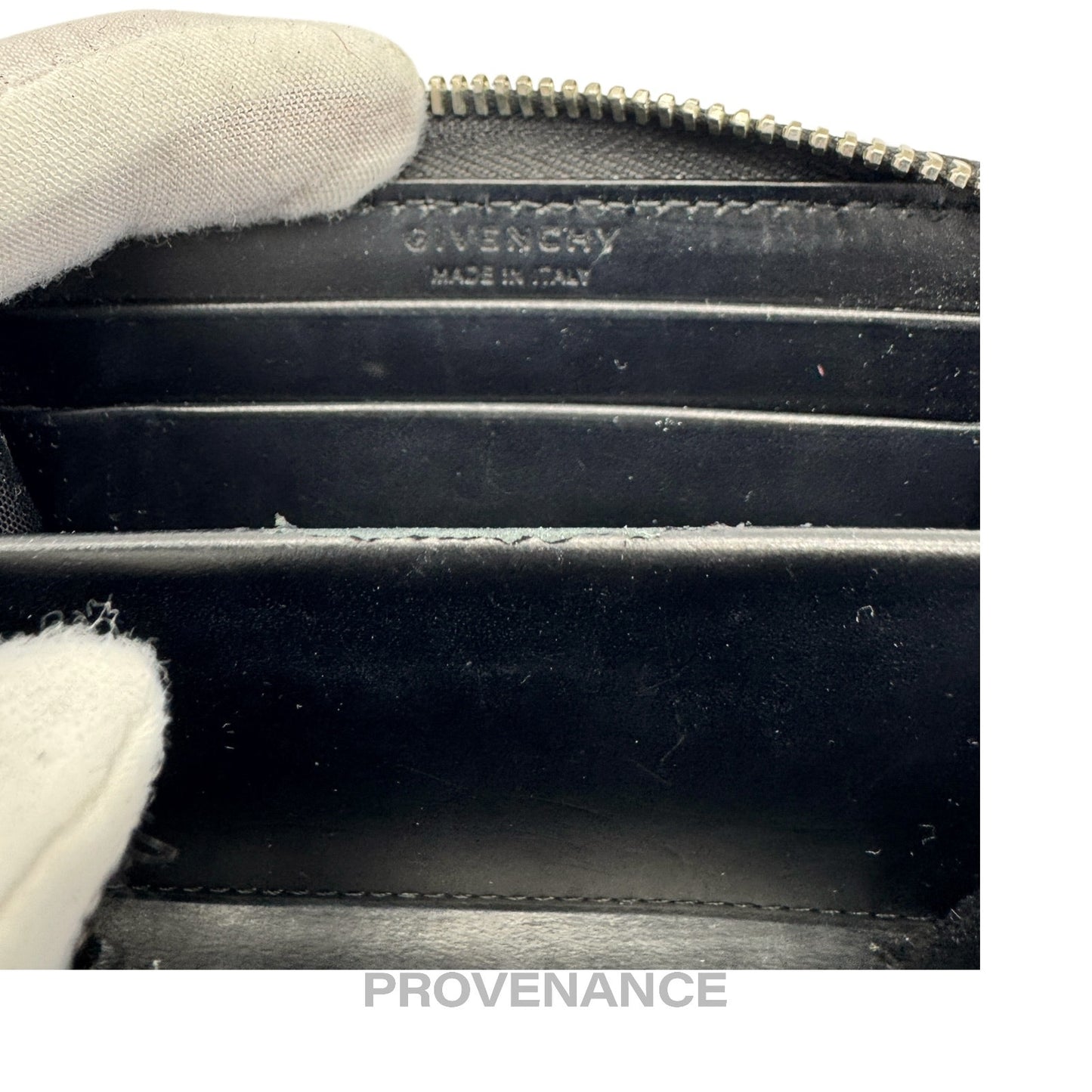 🔴 Givenchy Star Zip Card Wallet - Black Leather