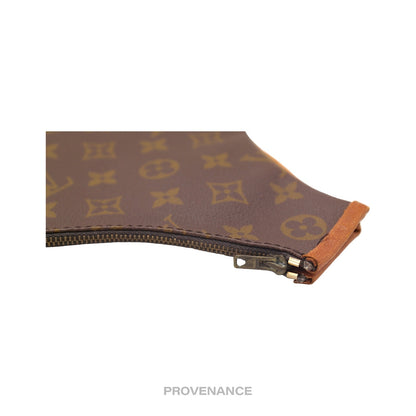 🔴 Louis Vuitton Tennis Racket Cover - Monogram Small "f"