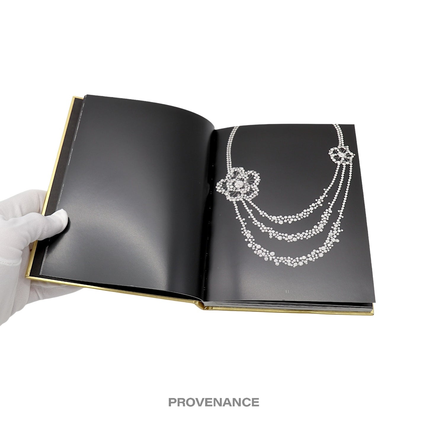 🔴 CHANEL Book - Fine Jewelry Hardcover Gold