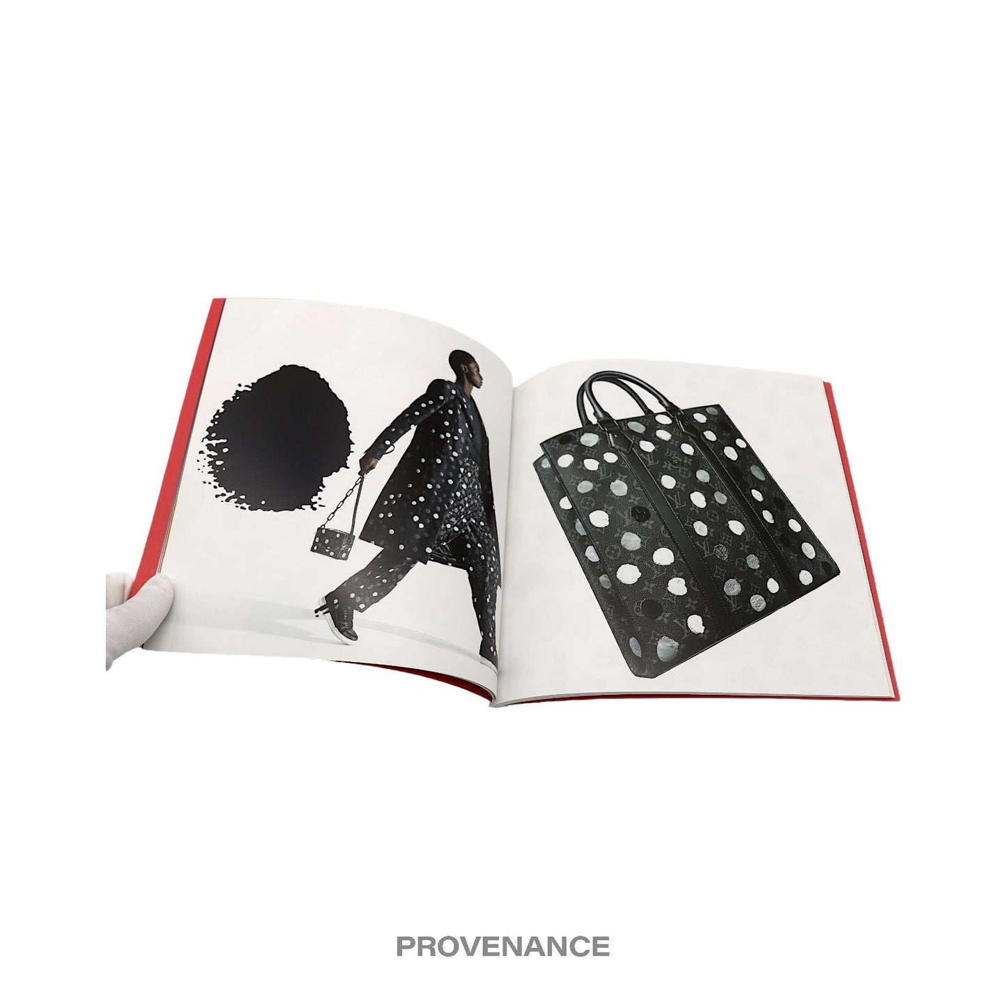 🔴 Louis Vuitton X Yayoi Kusama Catalog Book