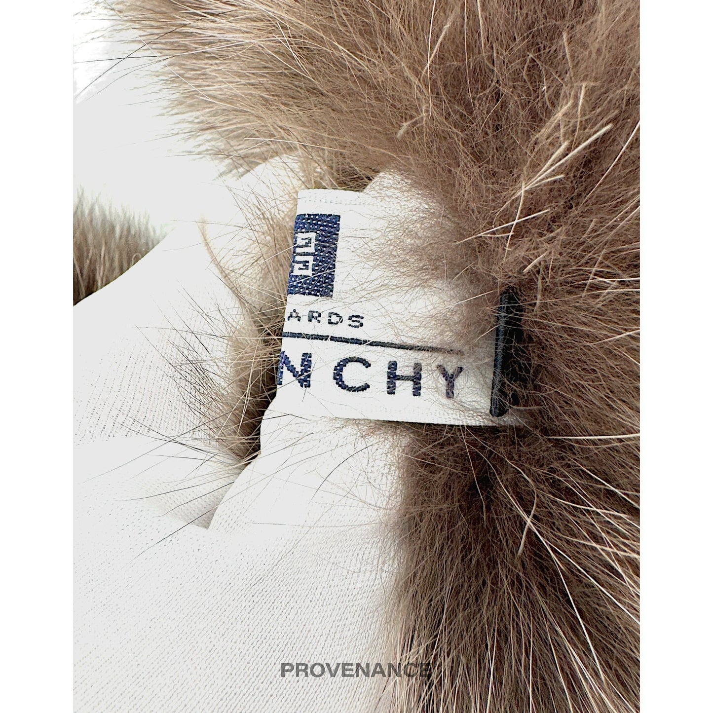 🔴 Givenchy Shawl Scarf - Fox Fur Chestnut Brown