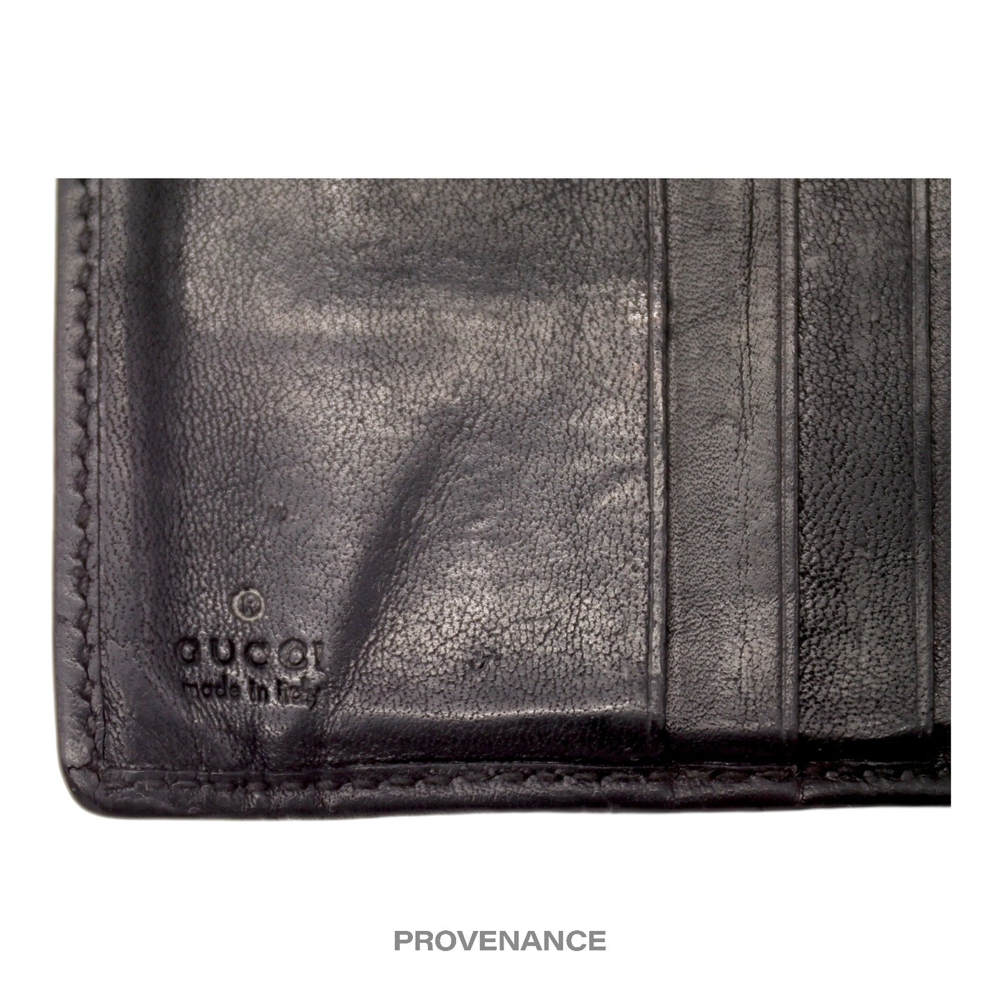 🔴 Gucci 7CC Debossed Logo Bifold Wallet - Black Leather