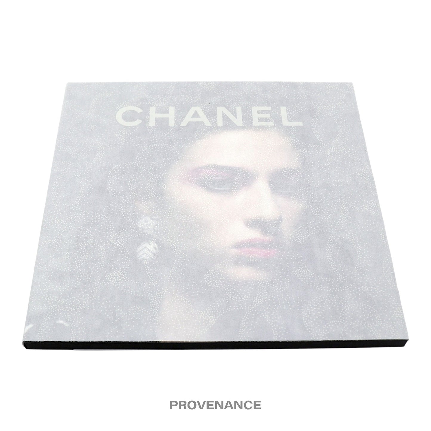 🔴 Chanel Look Book FW 2023/24 RTW - Hard Cover Sealed