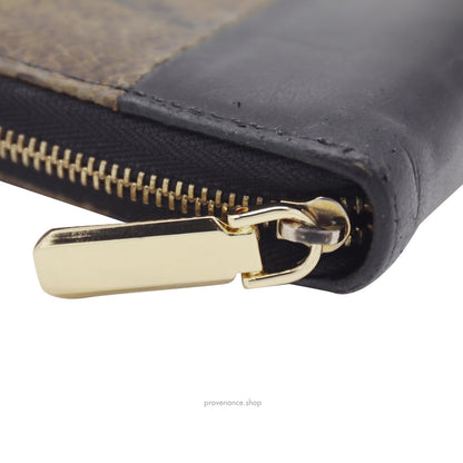 🔴 Celine Multifunction Zip Wallet - Black/Python