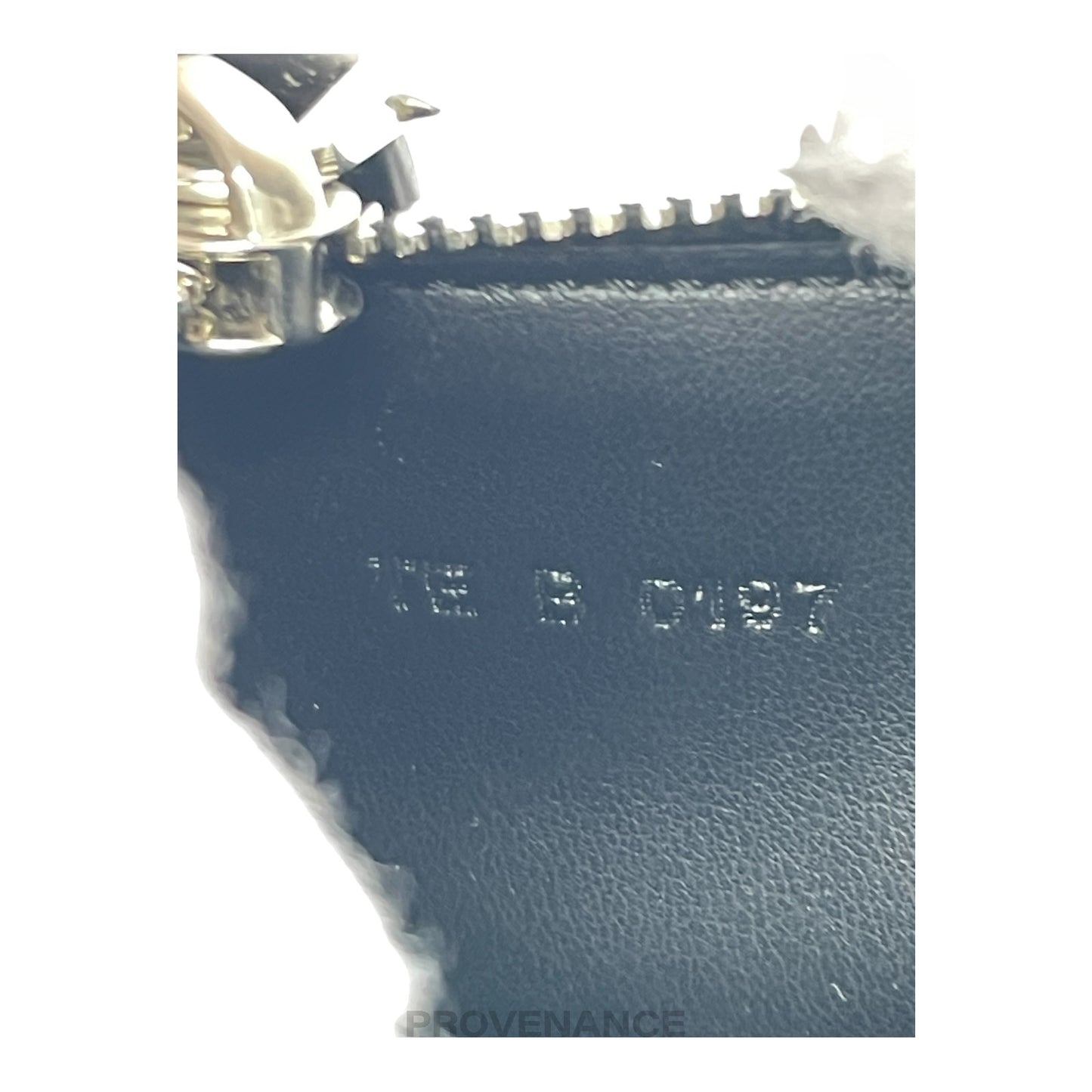 🔴 Givenchy Star Zip Pochette Jour - Black Leather