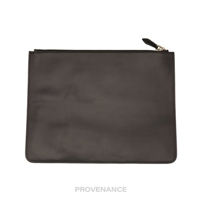 🔴 Givenchy Star Zip Pochette Jour - Black Leather