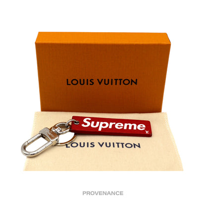 🔴 Louis Vuitton Supreme Keychain - Red