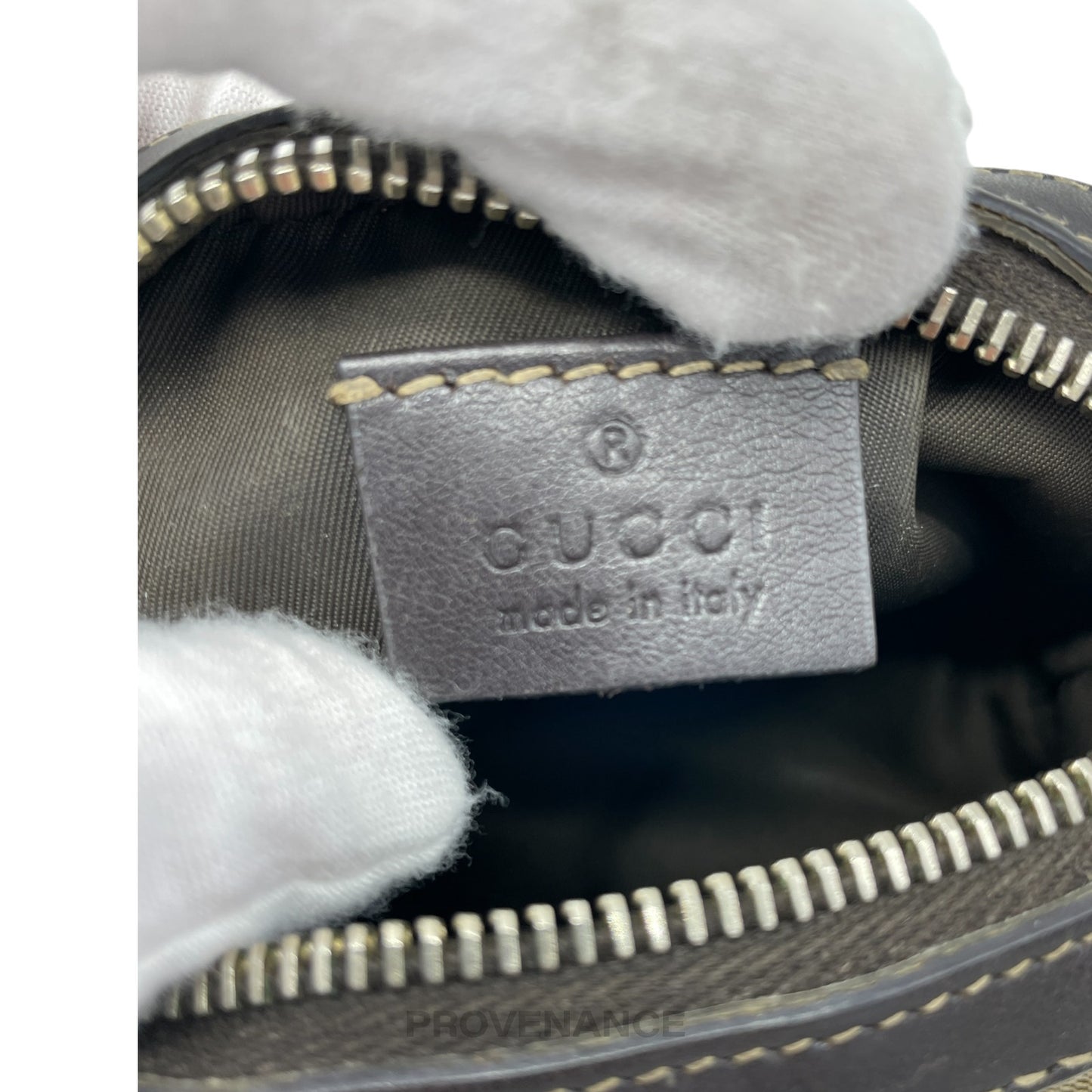 🔴 Gucci Zip Pouch - GG Canvas Bamboo