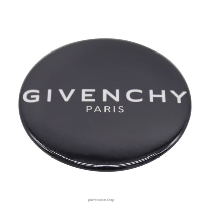 🔴 Givenchy Paris Pin